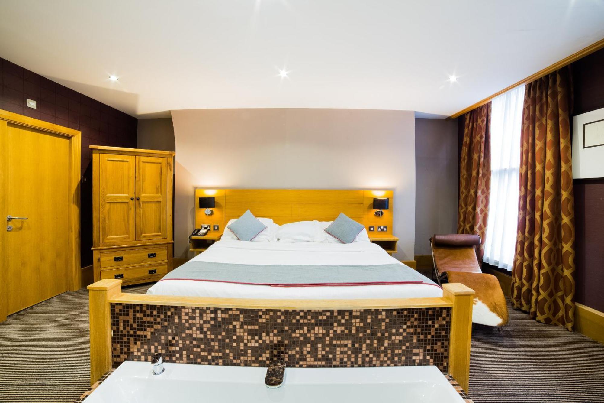 Oyo Imperial Hotel Barrow-in-Furness Eksteriør bilde